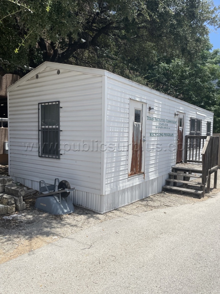 Lot 22RL - Park Model Mobile Home, Vin: 5CH200R3591153977   Government Surplus Auction - Primary Photo