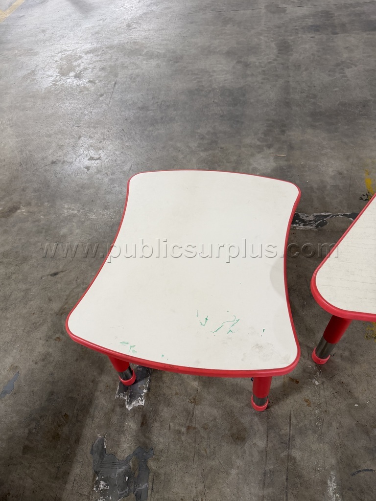 Tables   Government Surplus Auction - Photo #3