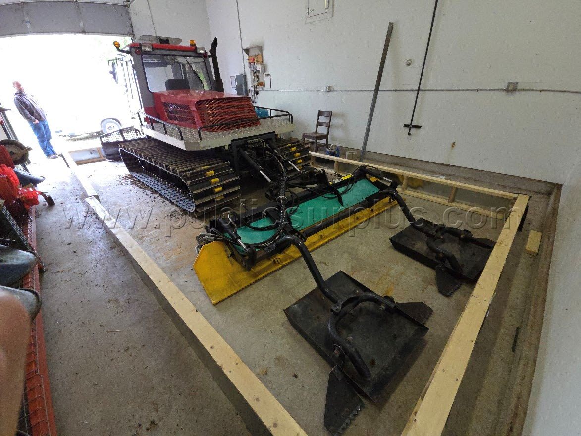PistenBully Paana Snow Groomer   Government Surplus Auction - Photo #3