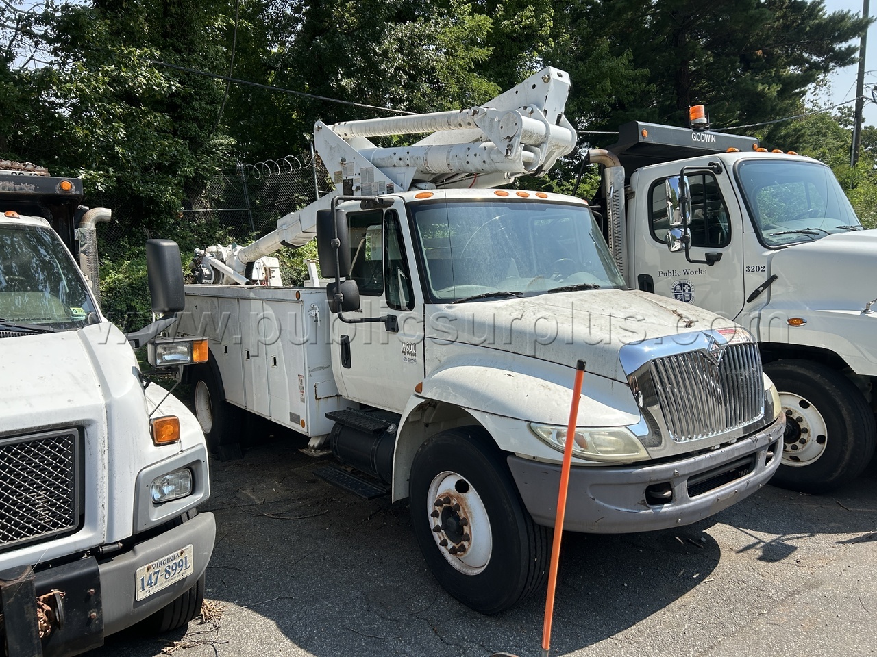 2006 Altec Bucket Truck Altec  Government Surplus Auction - Photo #4