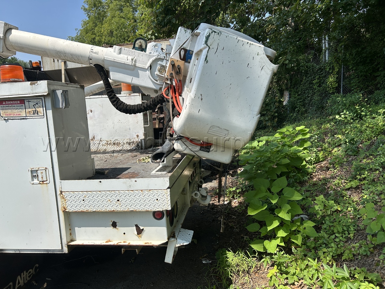 2006 Altec Bucket Truck Altec  Government Surplus Auction - Photo #5