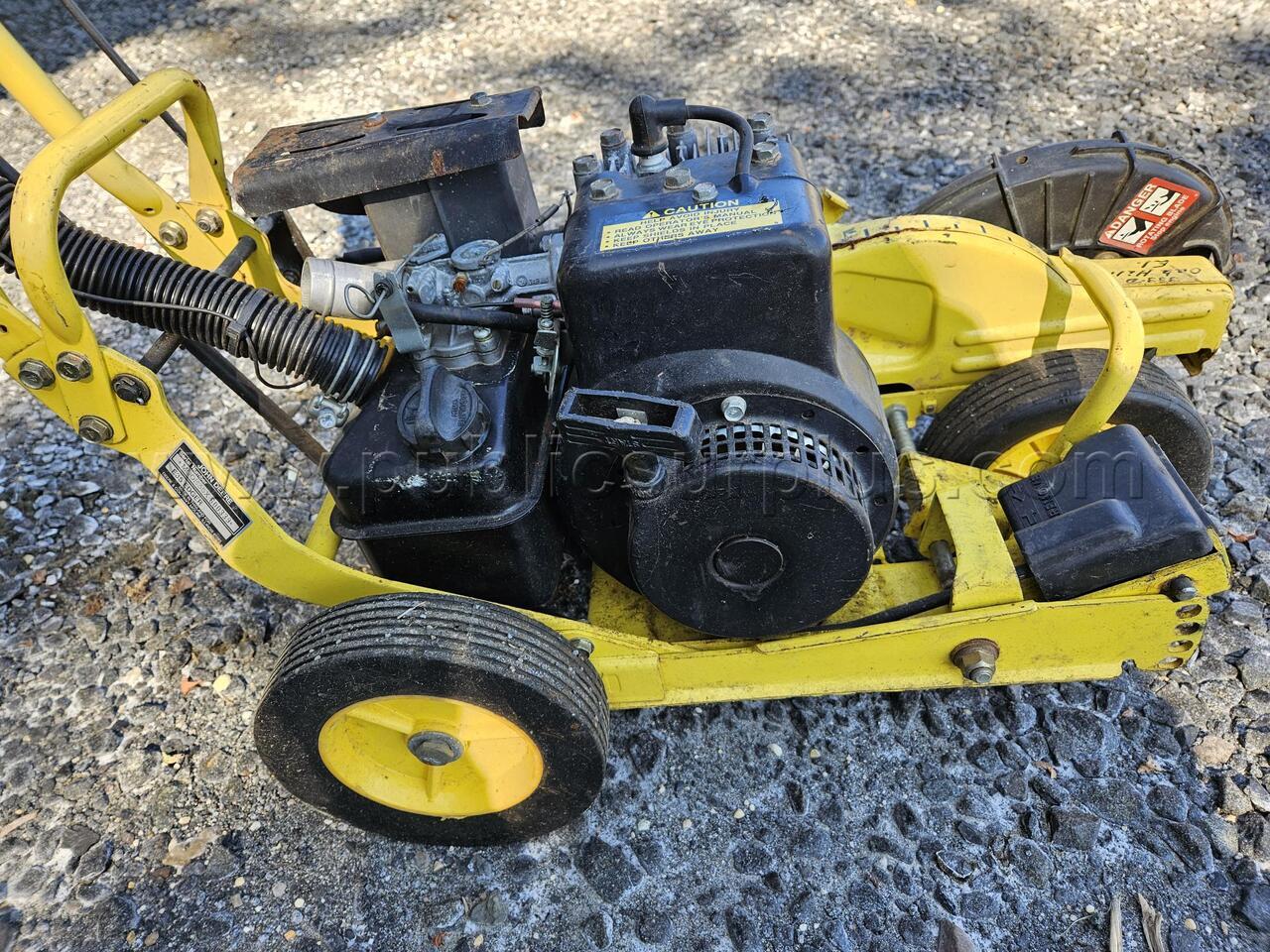 Walk Behind Edger, JOHN DEERE E35 John Deere  Government Surplus Auction - Photo #4