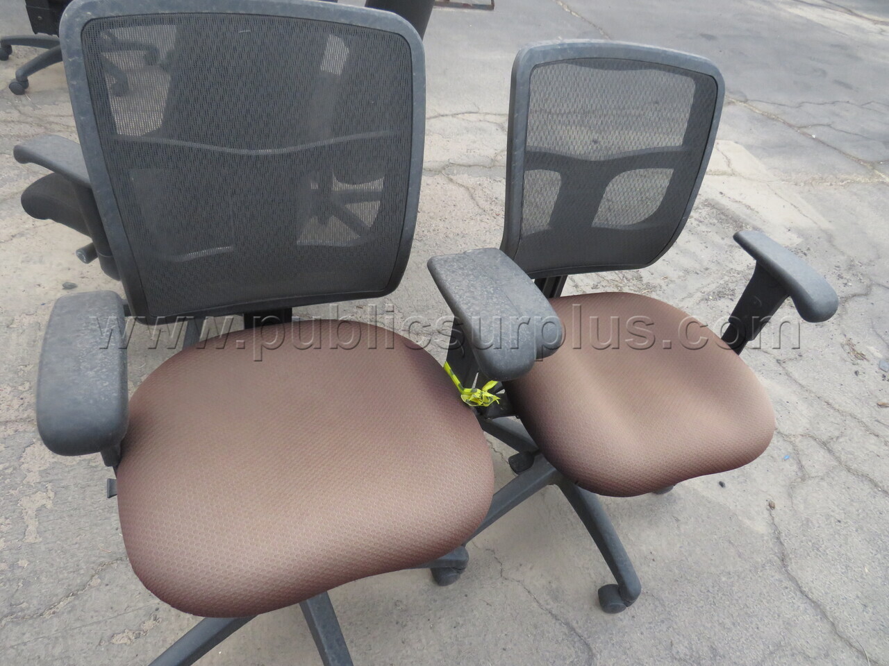 Lot of 2 Rolling Chairs