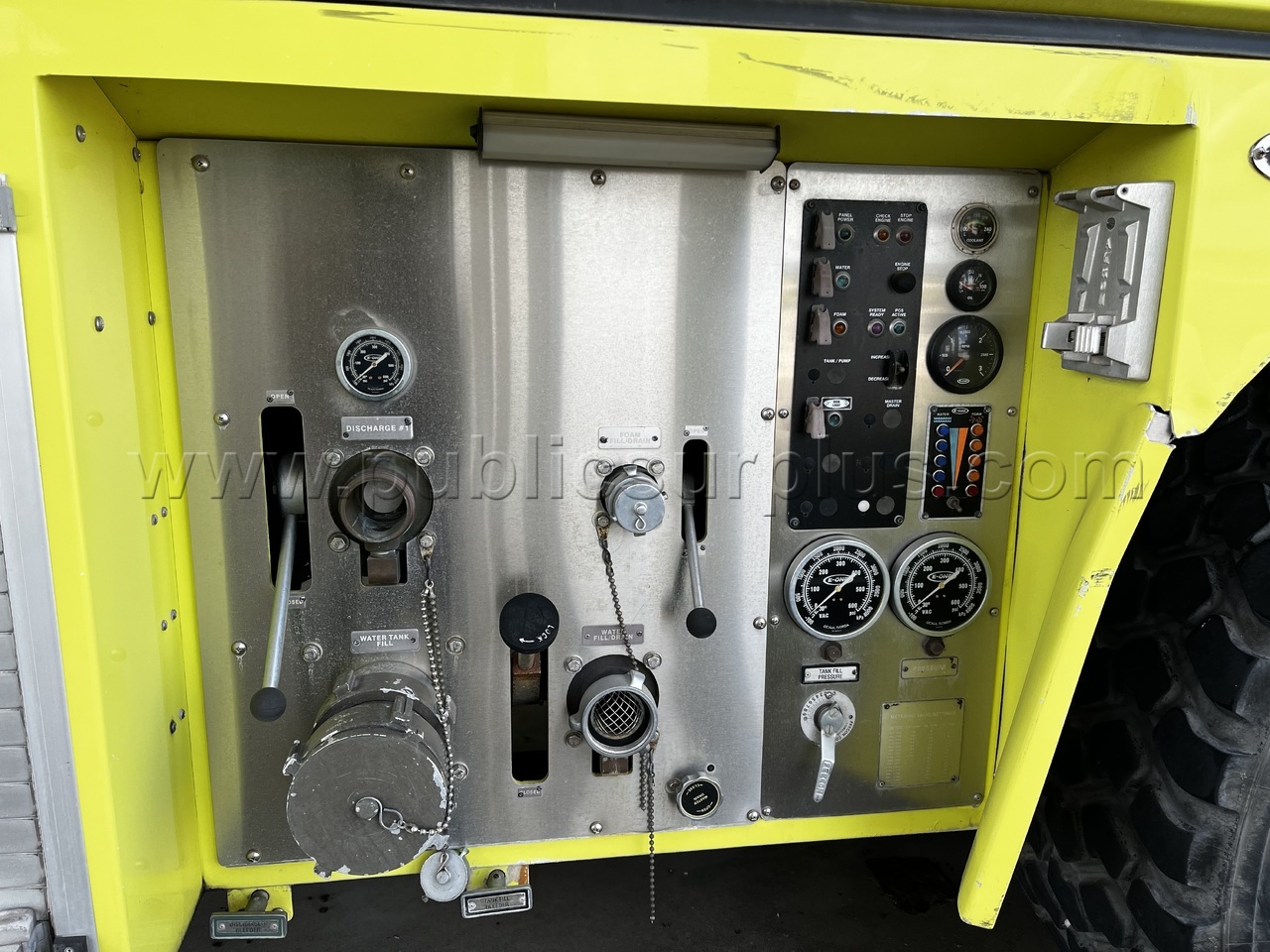 2003 E-ONE P-512 Crash and Rescue Fire truck V33524 E-One 512 Government Surplus Auction - Photo #6
