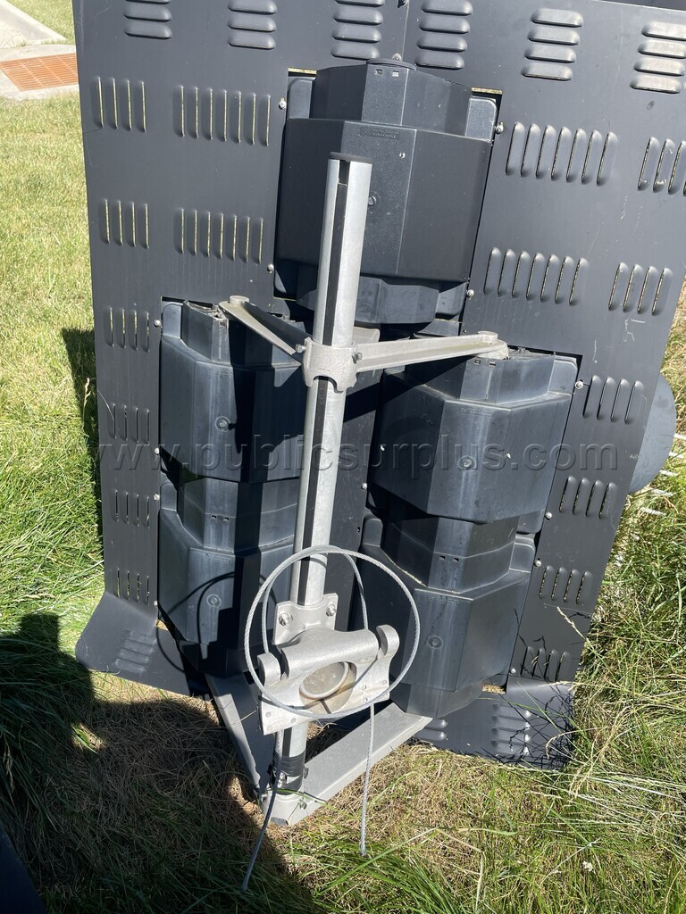 5 Section Black Poly Traffic Signal Head   Government Surplus Auction - Photo #2