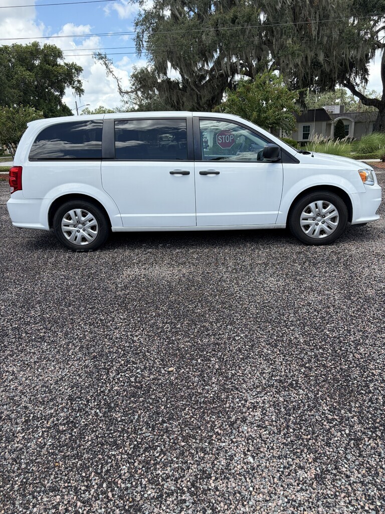 2019 Dodge Caravan White