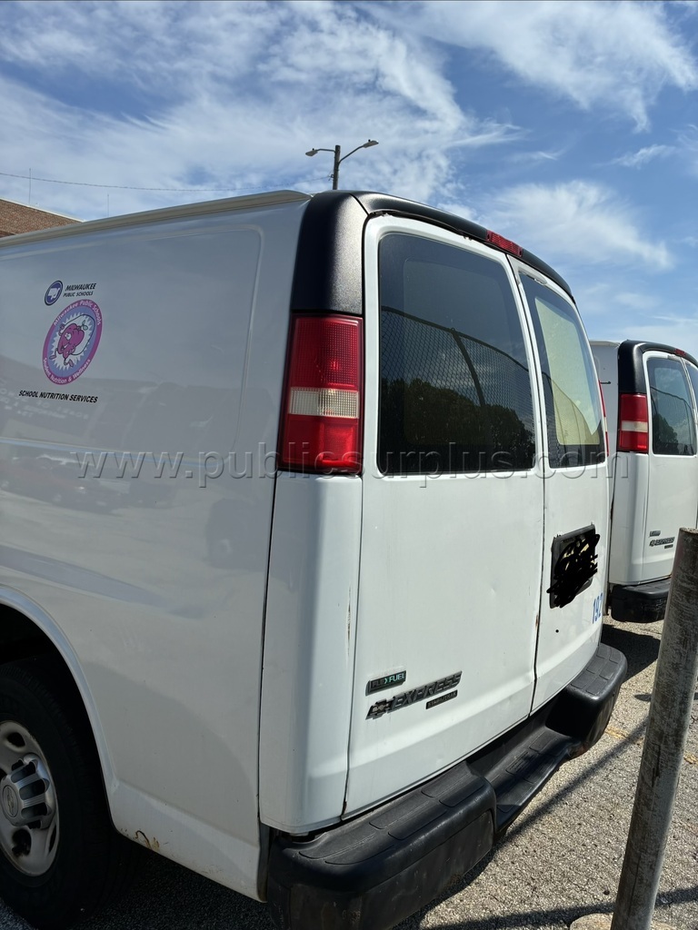 2011 Chevrolet Express Van Chevrolet Express Government Surplus Auction - Photo #3