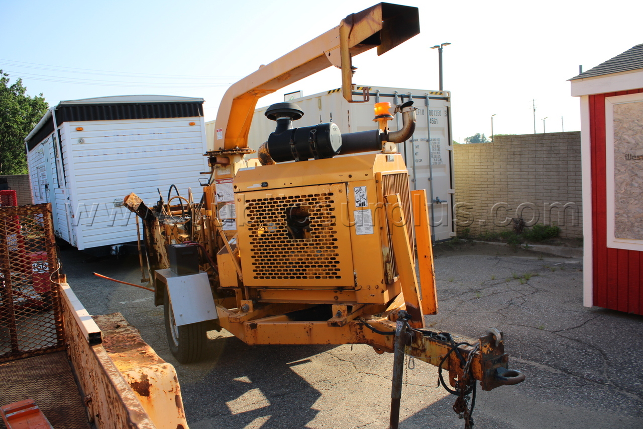 Brush Bandit 250XP Wood Chipper 12"  250XP Government Surplus Auction - Photo #2