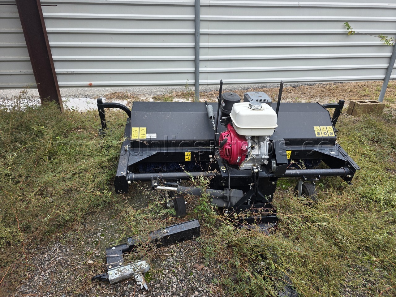 LOT 133 - Bercomac 700854BER Rotary Broom UTV attachment