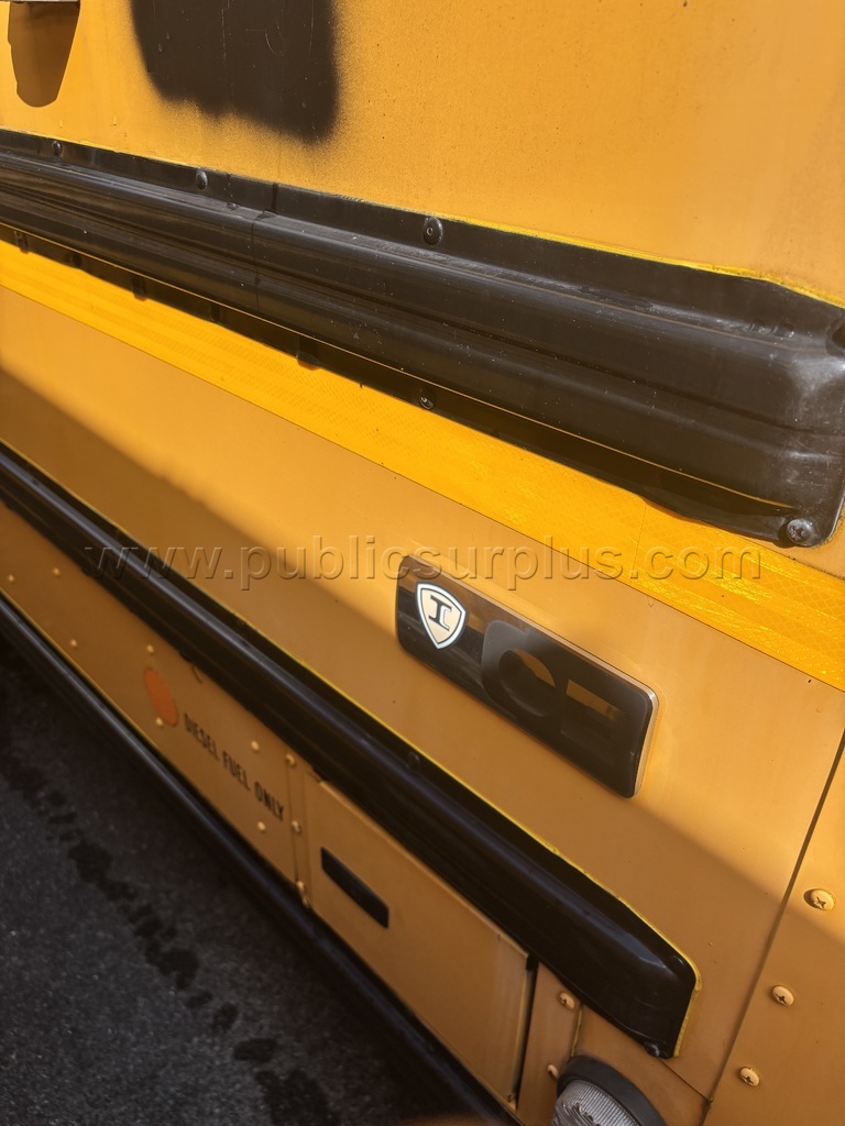 Bus 143  143 Government Surplus Auction - Photo #3