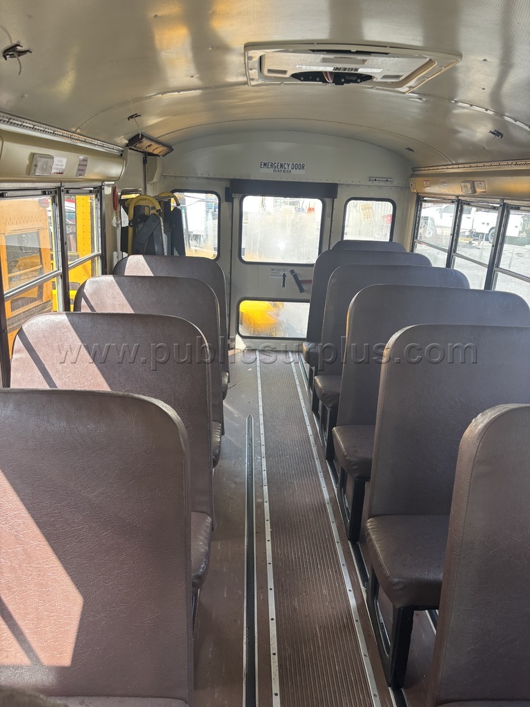 Bus 143  143 Government Surplus Auction - Photo #5