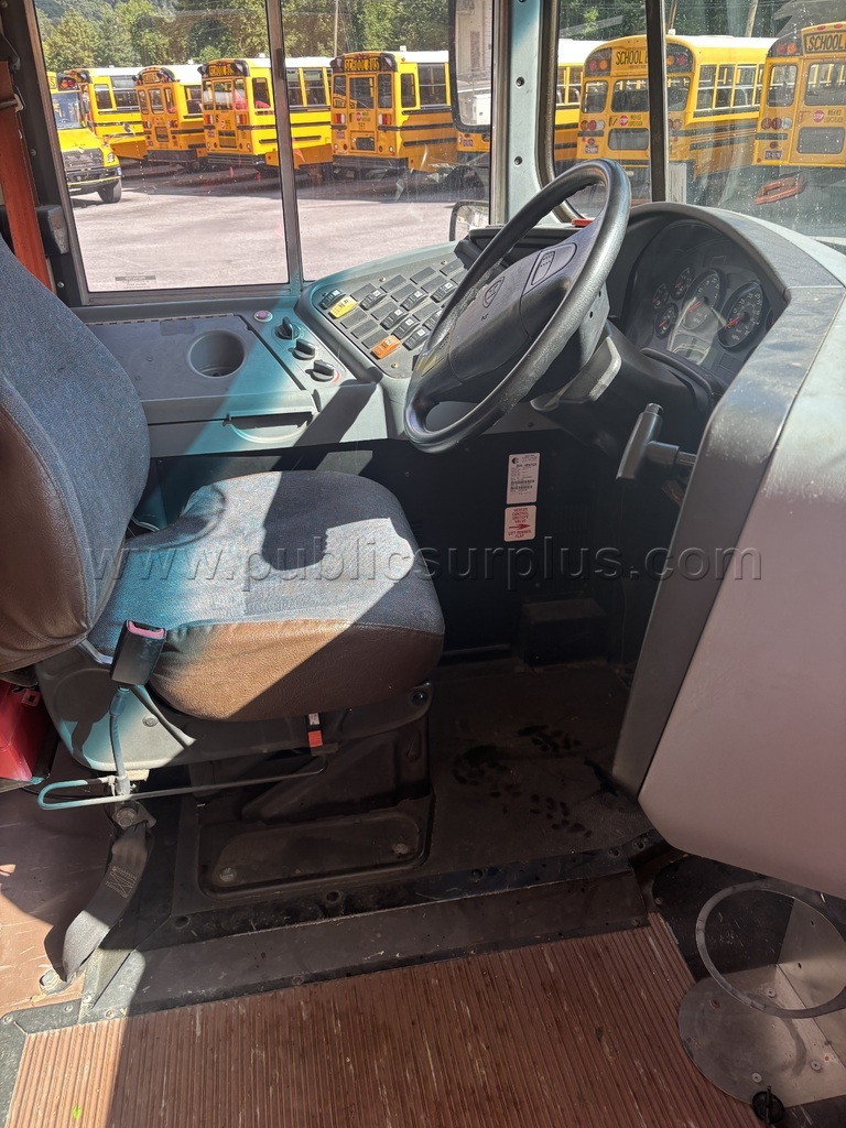 Bus 143  143 Government Surplus Auction - Photo #6