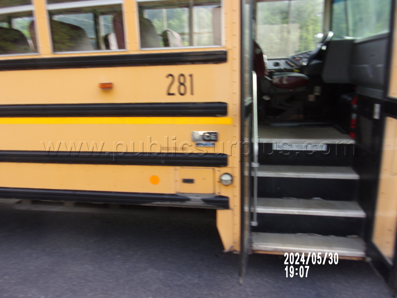 Bus 281  281 Government Surplus Auction - Photo #4
