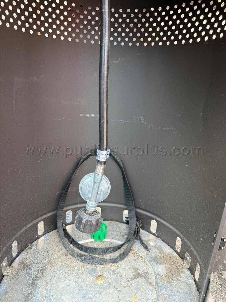Garden Treasures PG183H 47000 BTU Patio Heater 1  PG183H Government Surplus Auction - Photo #2