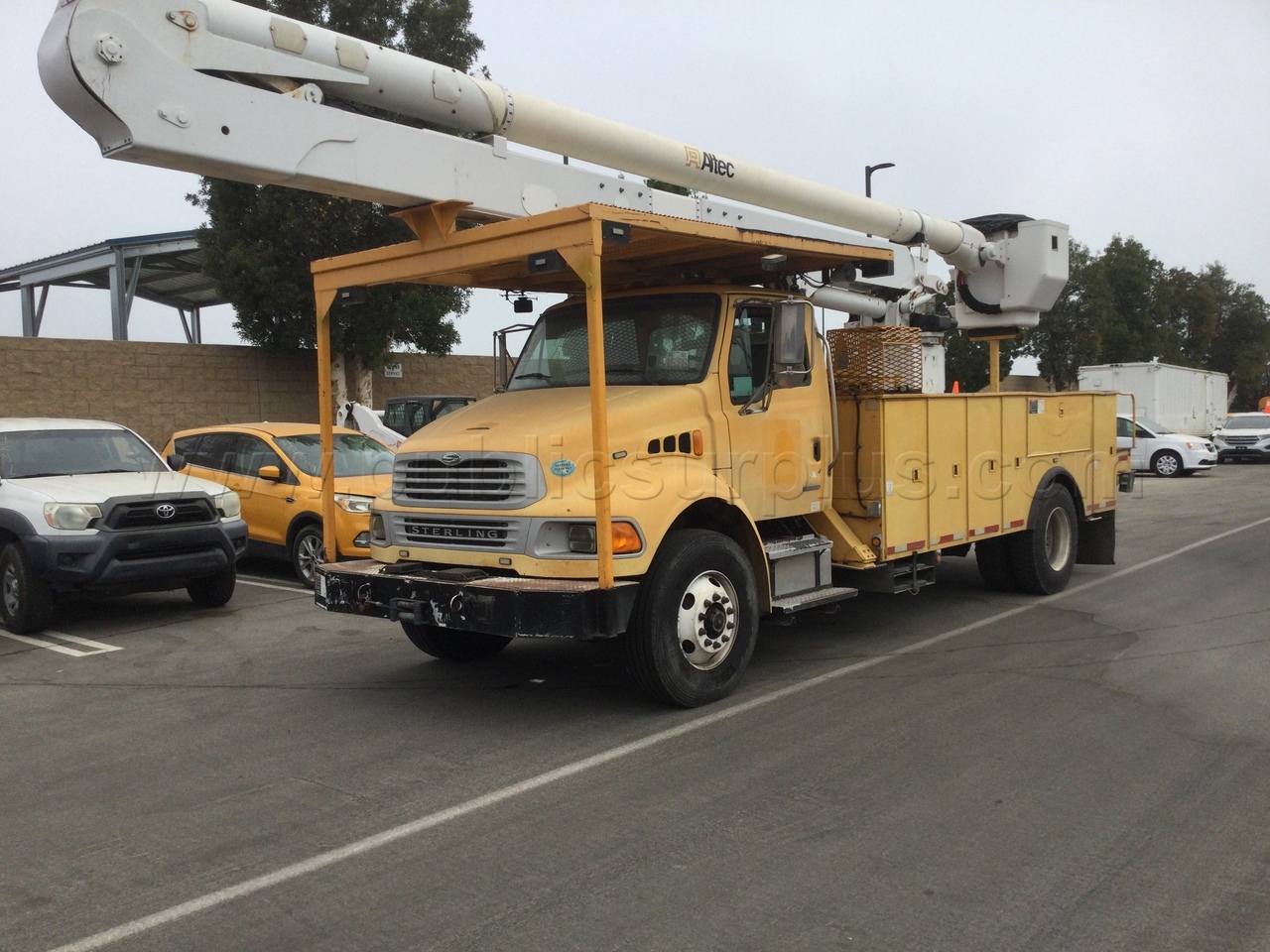 2009 Sterling Altec Bucket Truck - 5431