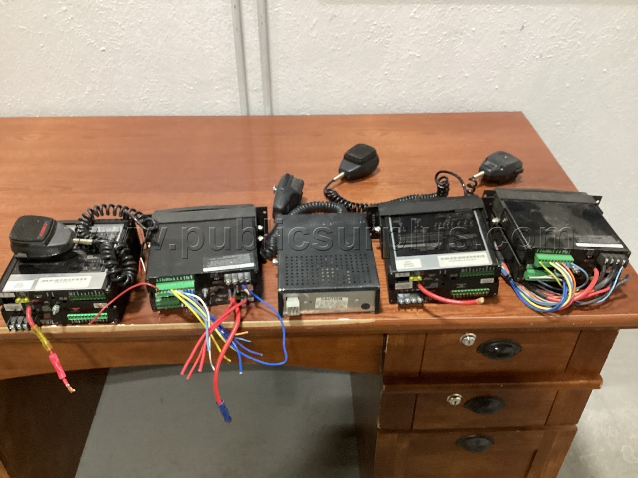 MISC POLICE LIGHTS AND SIRENS CONTROLS   Government Surplus Auction - Photo #3