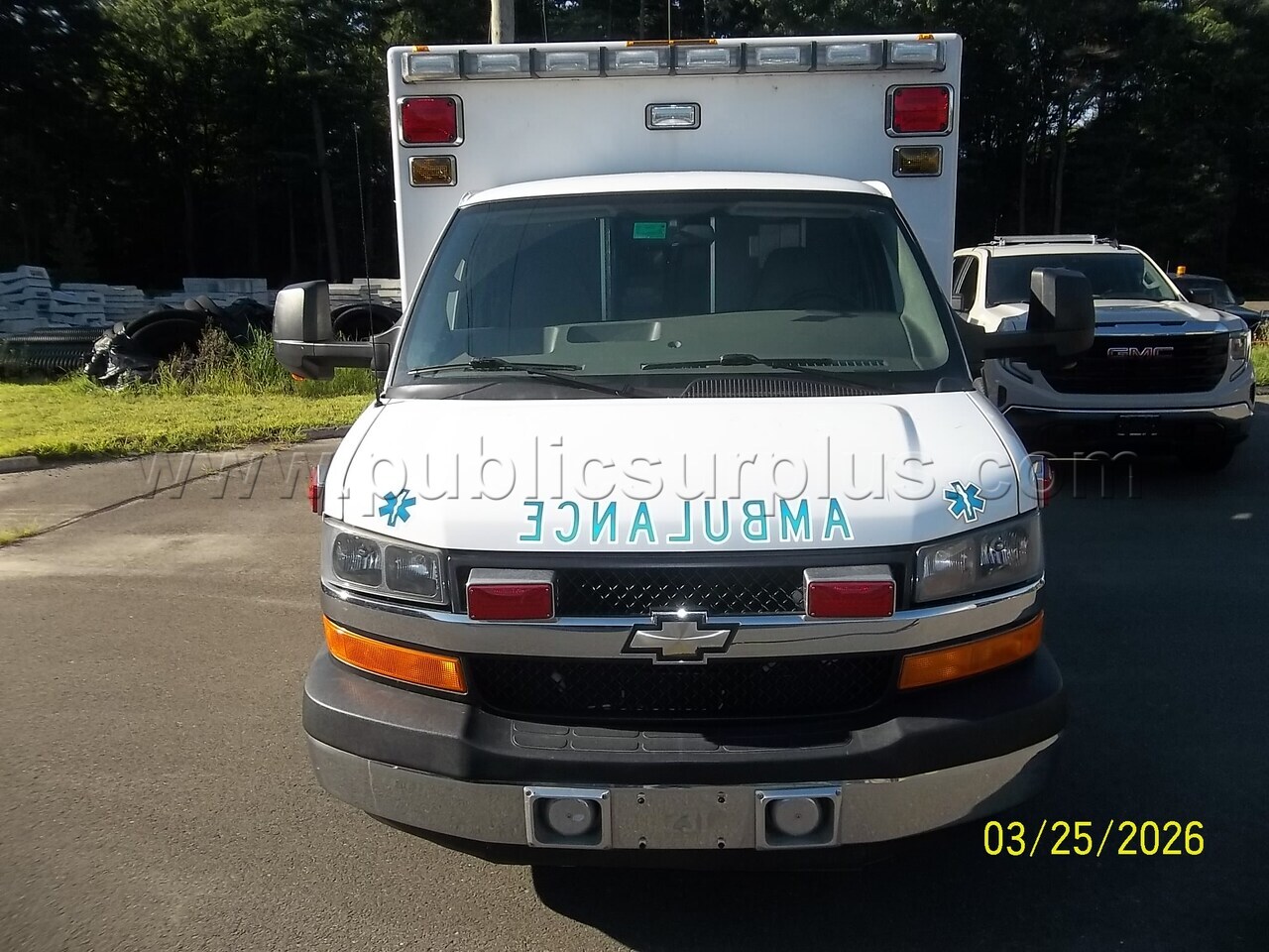 2009 Chevrolet G3500 Ambulance Chevrolet G3500 Government Surplus Auction - Photo #3