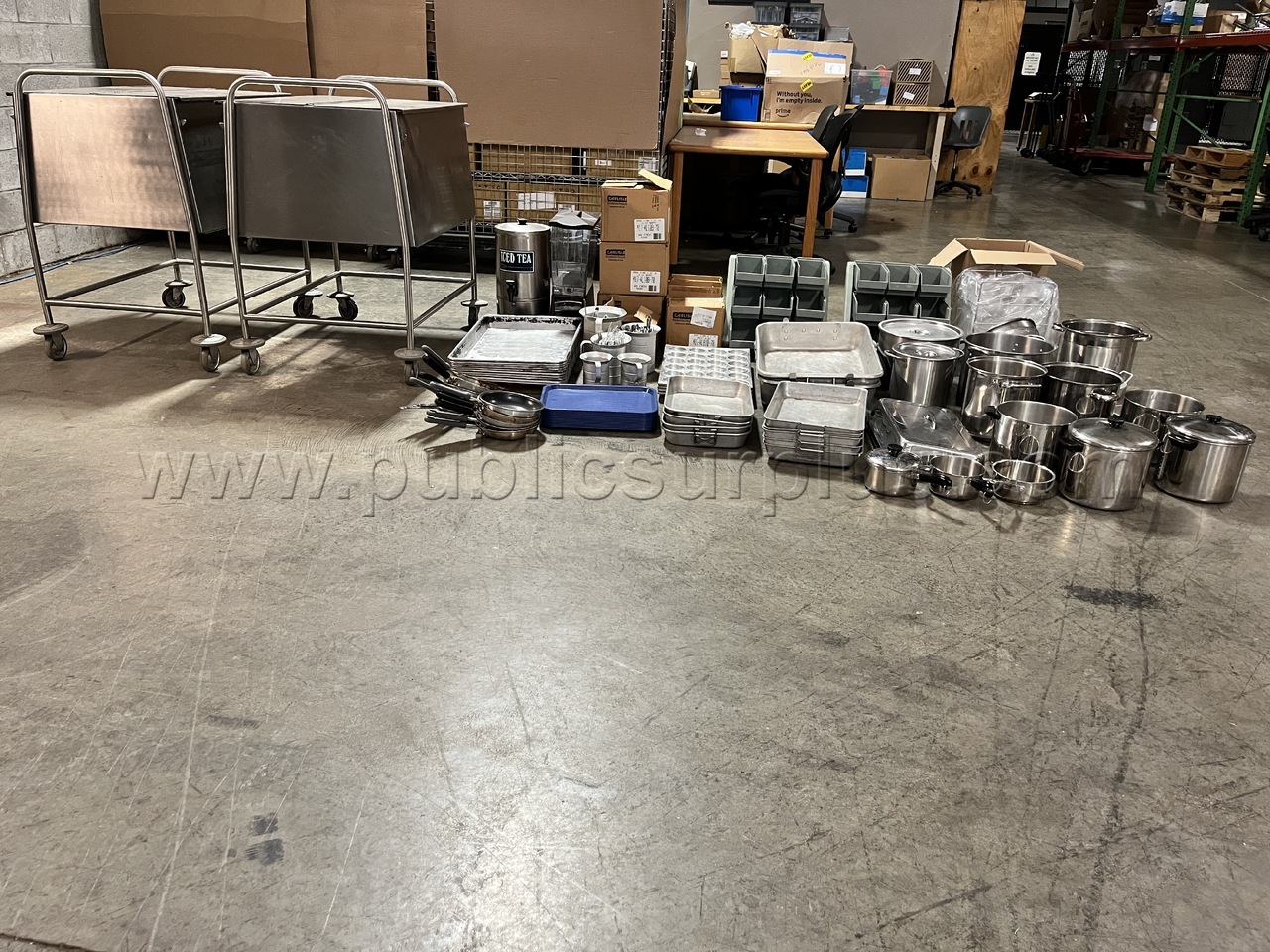 Lot of Assorted Kitchen/Restaurant Smallware's w/Stainless Steel Carts   Government Surplus Auction - Photo #3