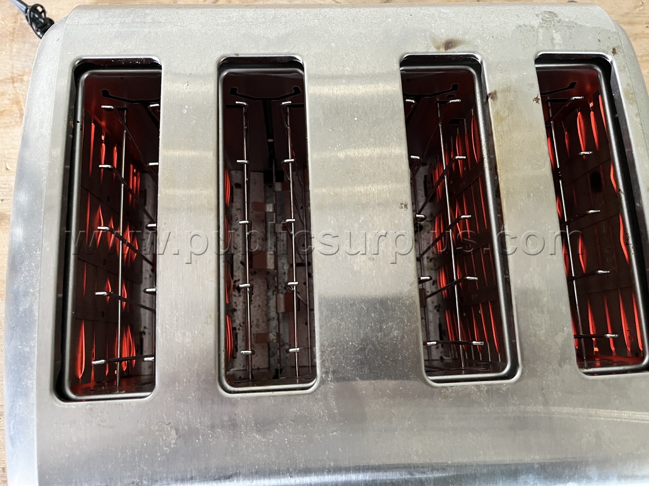 Commercial Four Slice Toaster   Government Surplus Auction - Photo #3