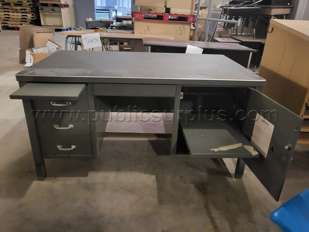 Heavy-Duty Metal Office Desk   Government Surplus Auction - Photo #2