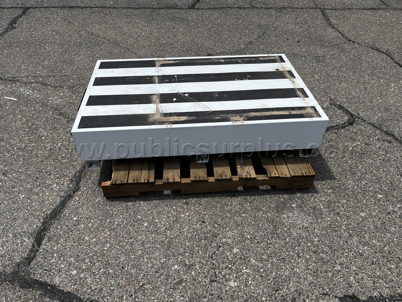 LOT - 127E Truck Tool Boxes  127E Government Surplus Auction - Photo #5