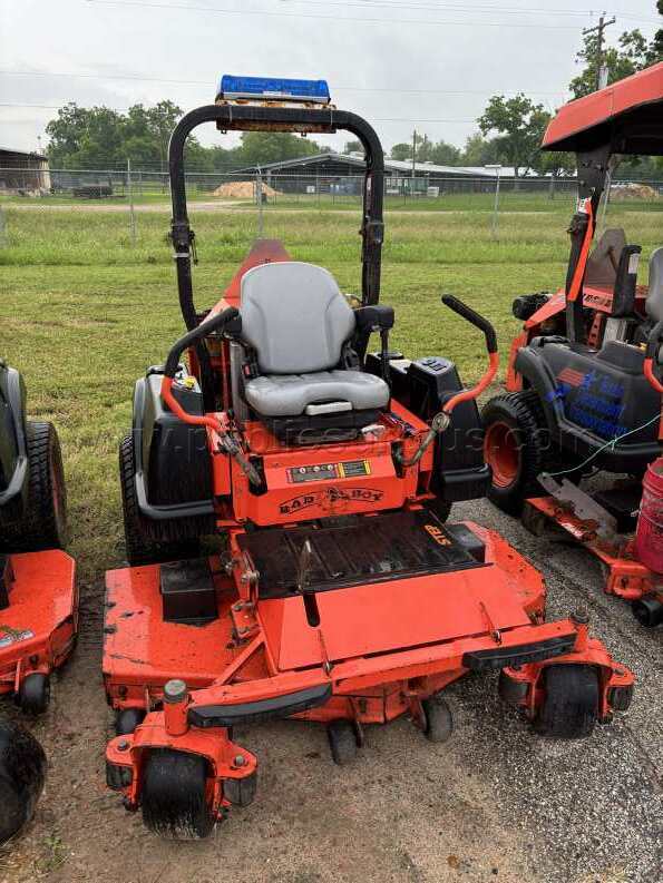 LOT - 140E Bad Boy 2012