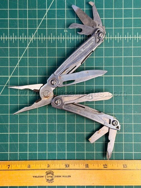 Leatherman Multi-Tools (Variety) - QTY 5 - Shipping $12.00   Government Surplus Auction - Photo #4