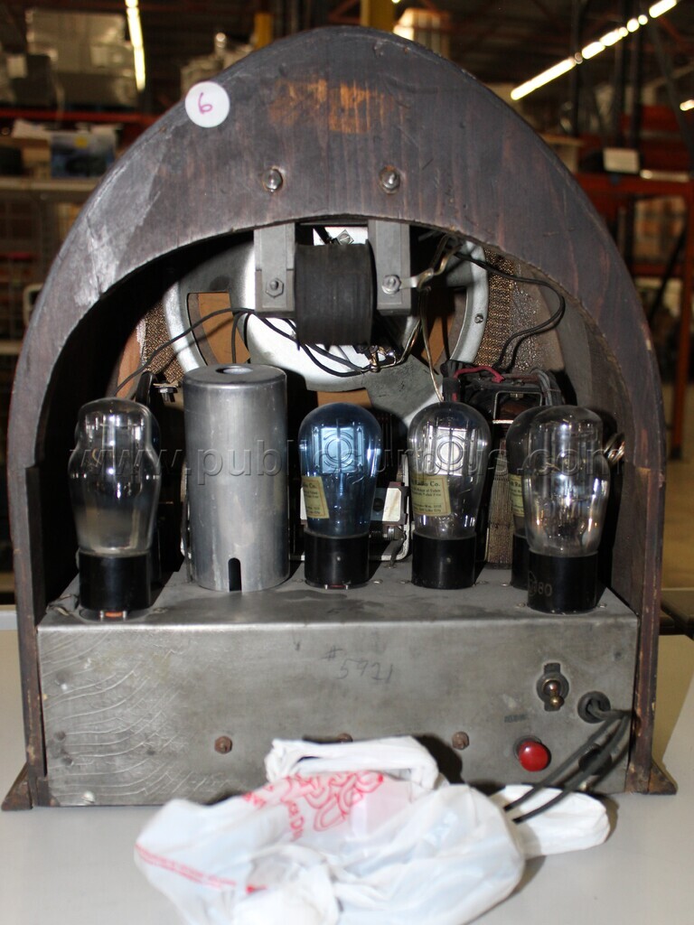 Antique Powell Tabletop Radio   Government Surplus Auction - Photo #3