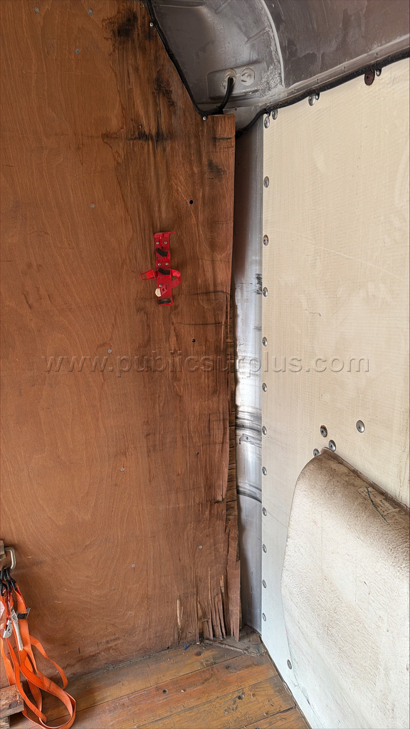 Cube Van Ford E-Series Econoline Government Surplus Auction - Photo #5