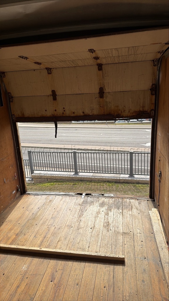 Cube Van Ford E-Series Econoline Government Surplus Auction - Photo #6