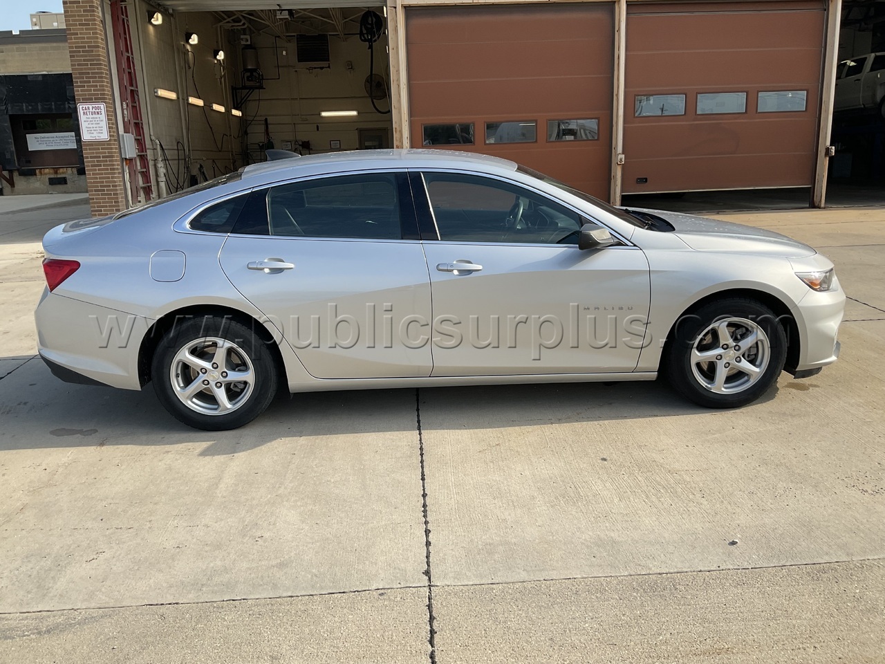 2018 Chevy Malibu - C236 Chevrolet Malibu Government Surplus Auction - Photo #4