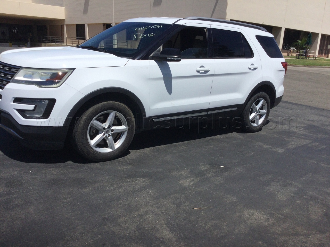 2016 Ford Explorer - 401616