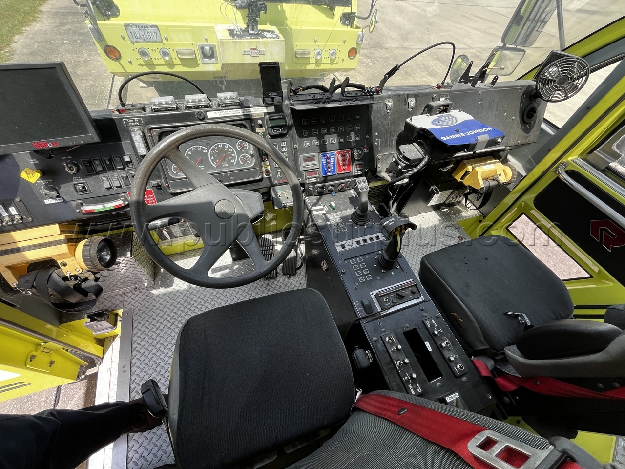 2003 E-ONE P-512 Crash and Rescue Fire truck V36143 E-One 512 Government Surplus Auction - Photo #3