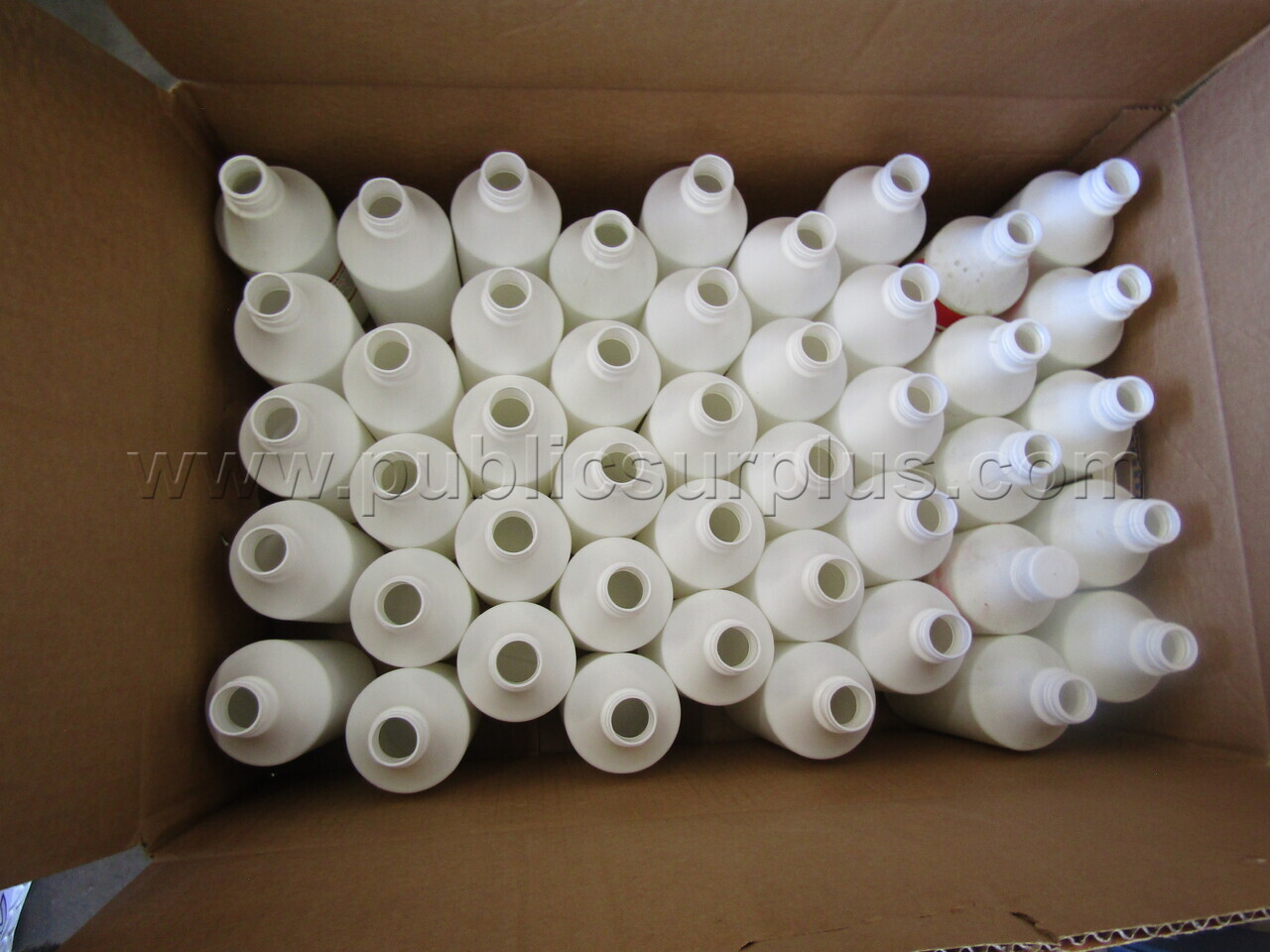 SPRAY BOTTLES   Government Surplus Auction - Photo #2