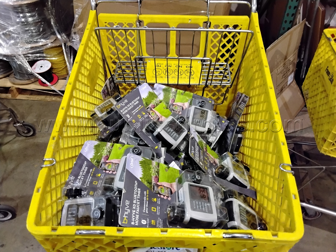 Cart of Orbit b-hyve xd Bluetooth Hose Faucet Timer - Yard   Government Surplus Auction - Photo #6