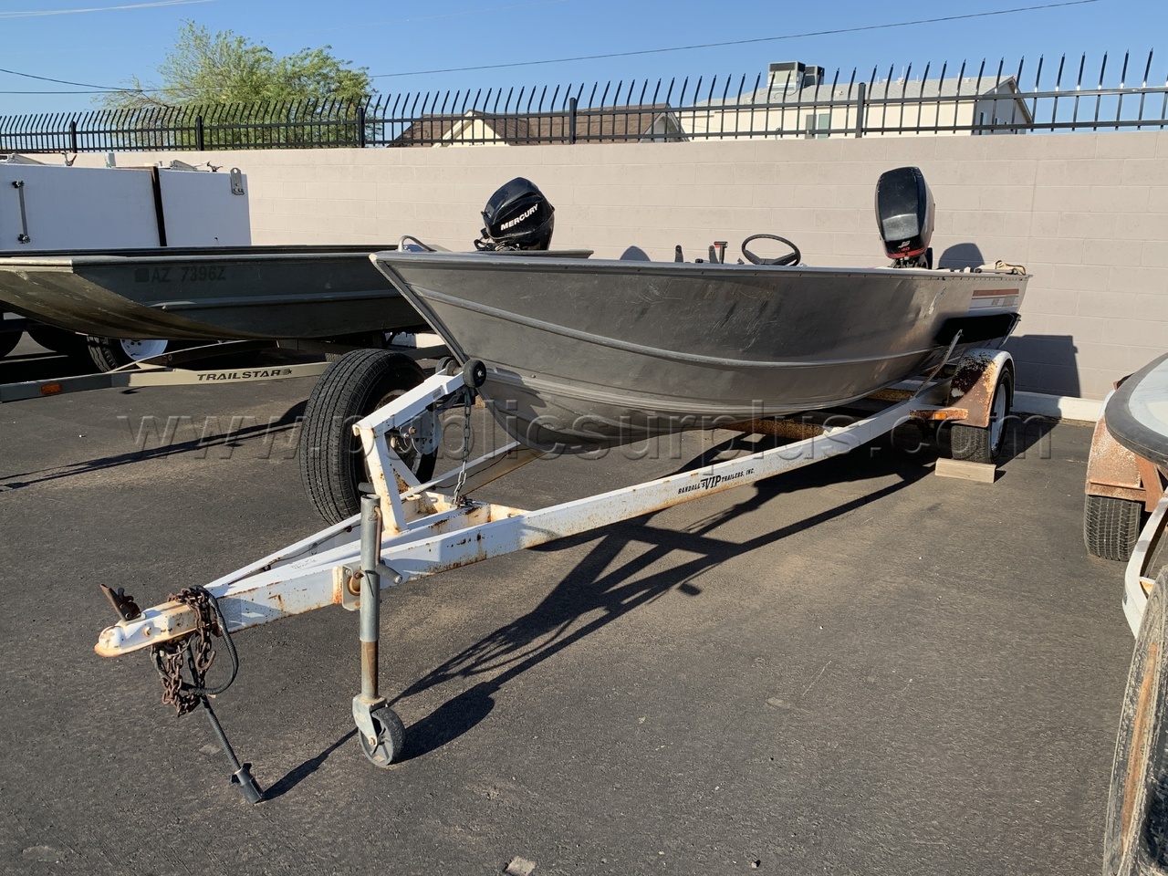 1992 Gregor Runabout Boat w/ 1992 VIP Trailer - GFD /KK   Government Surplus Auction - Photo #4