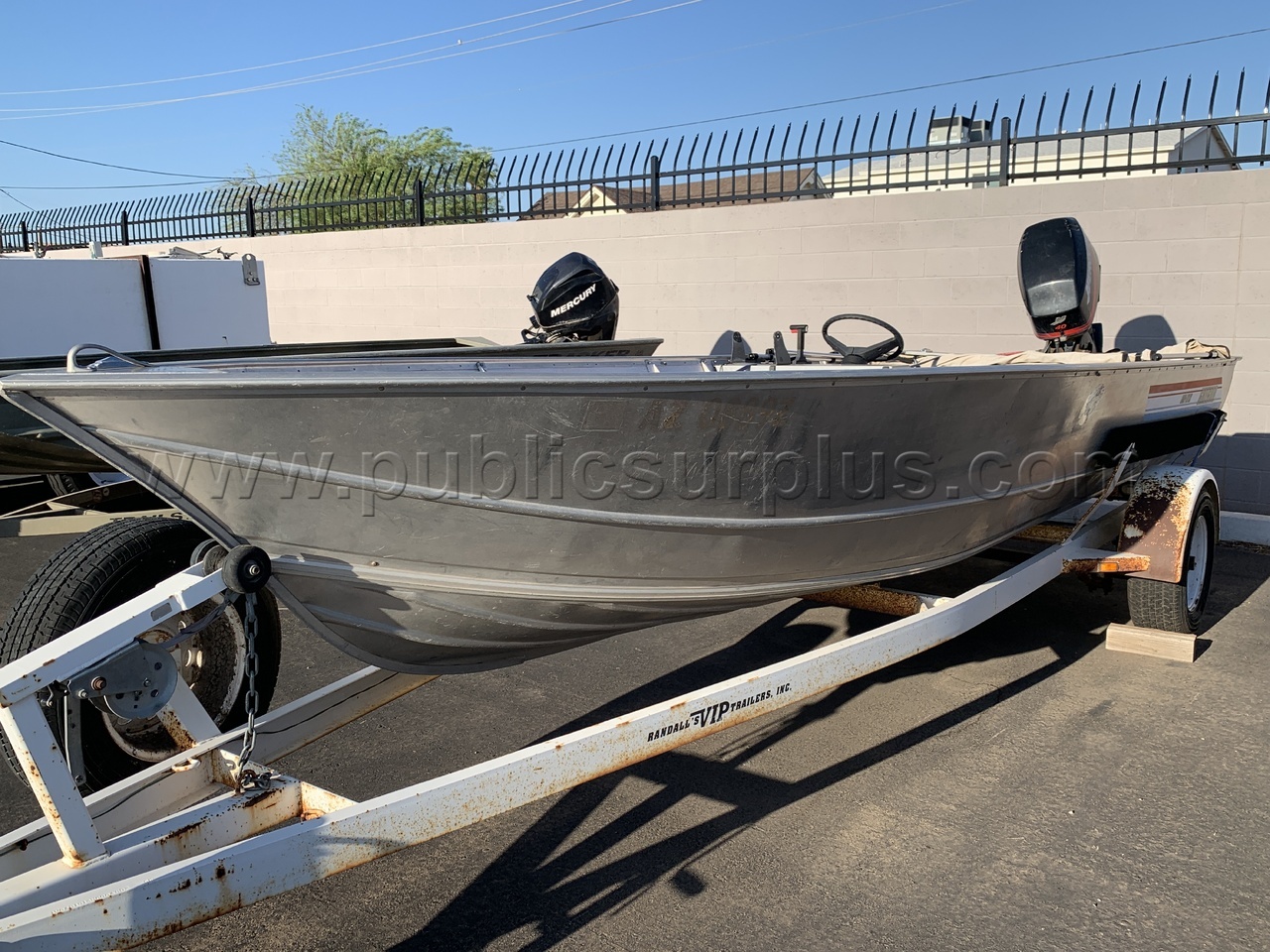 1992 Gregor Runabout Boat w/ 1992 VIP Trailer - GFD /KK   Government Surplus Auction - Photo #5