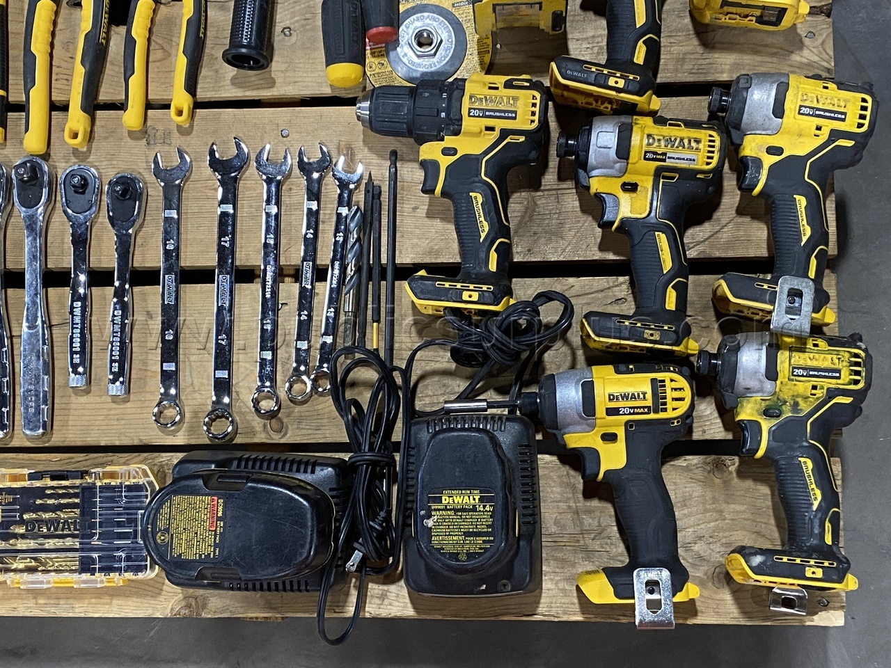 Pallet of DeWalt Tools /JB   Government Surplus Auction - Photo #4