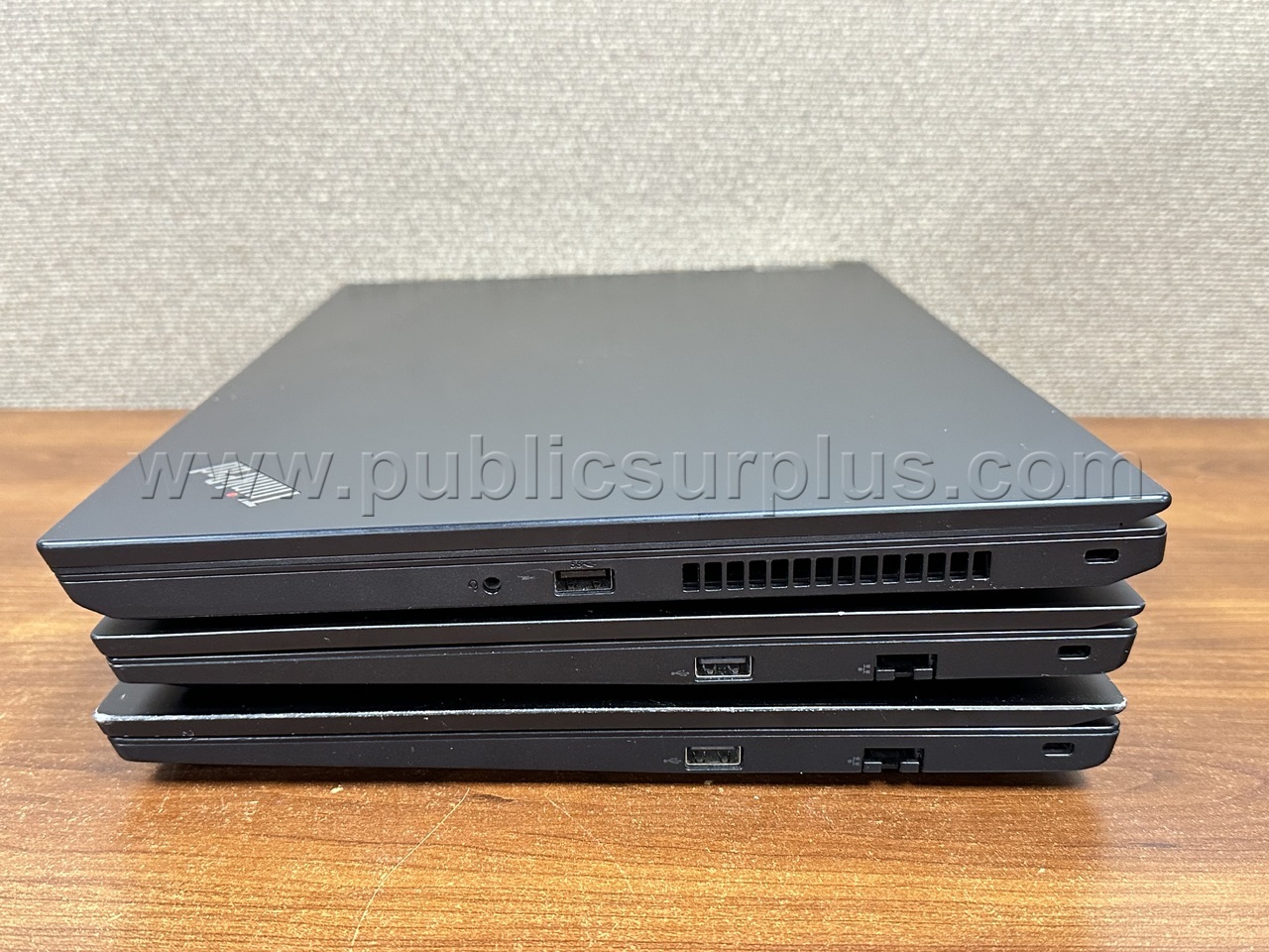 3 Lenovo ThinkPad Laptops - Boots to BIOS- Shipping $40.00 /RA Lenovo ThinkPad Laptops Government Surplus Auction - Photo #4