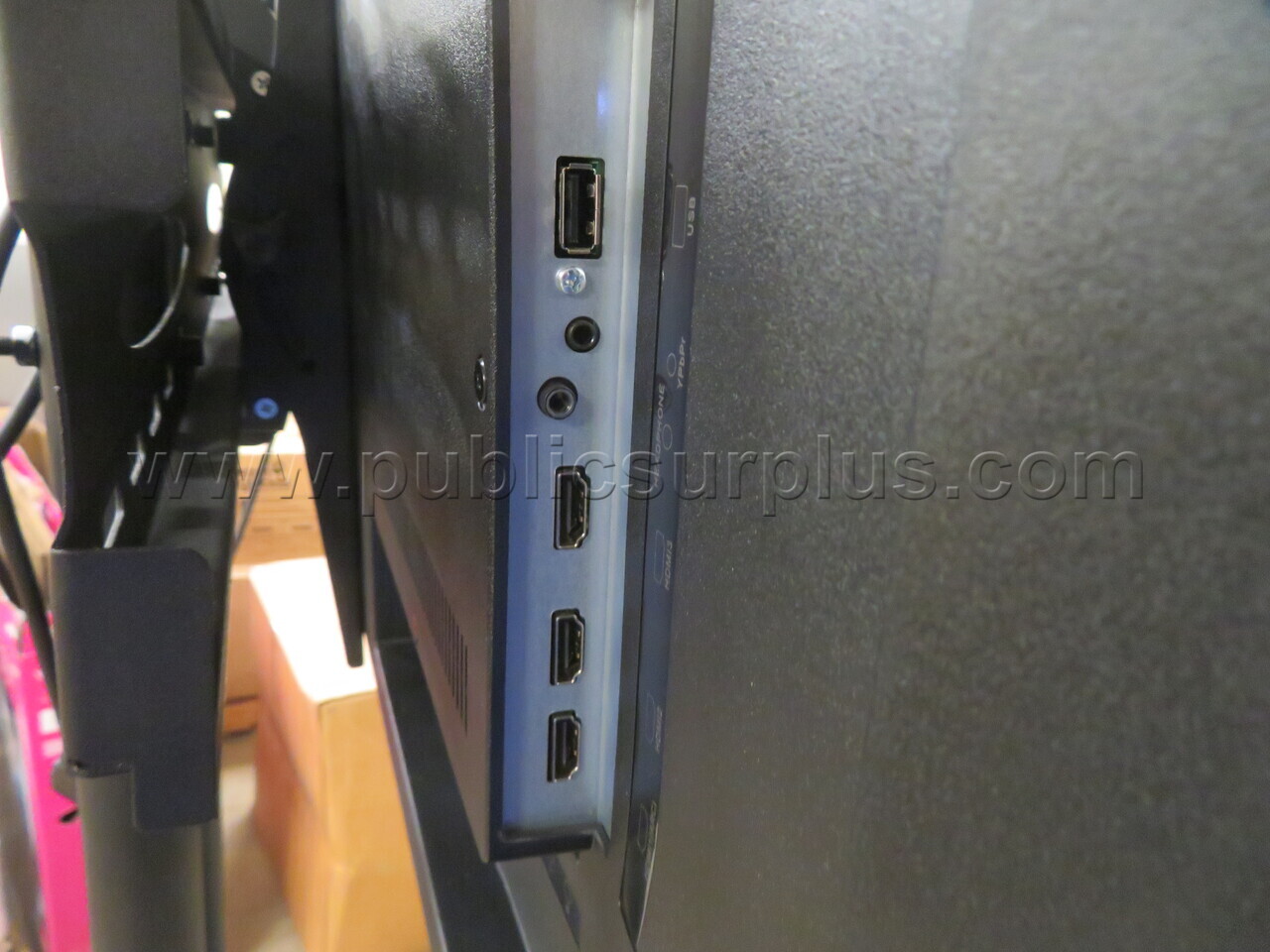 Flatscreen TV on stand   Government Surplus Auction - Photo #4
