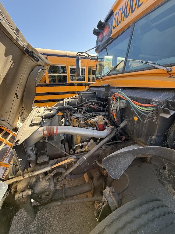 School Bus 739 Caterpillar 739 Government Surplus Auction - Photo #3