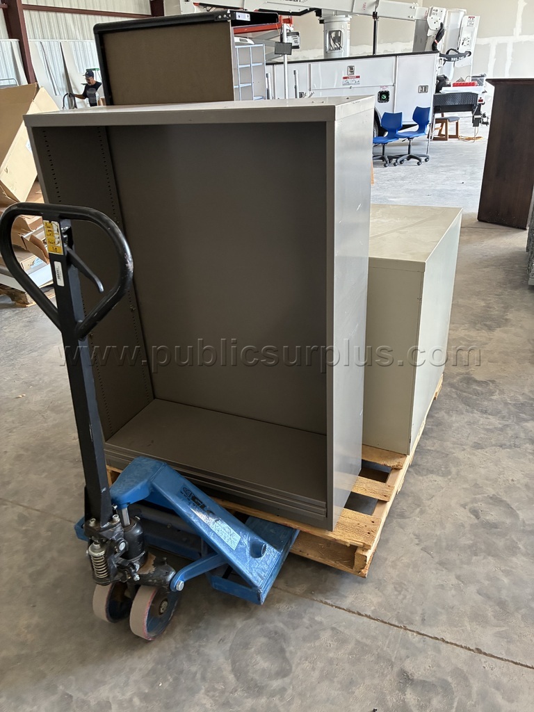 Filing Cabinets   Government Surplus Auction - Photo #5