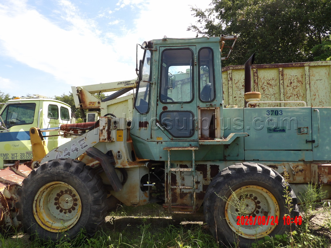 1990 John Deere 444E