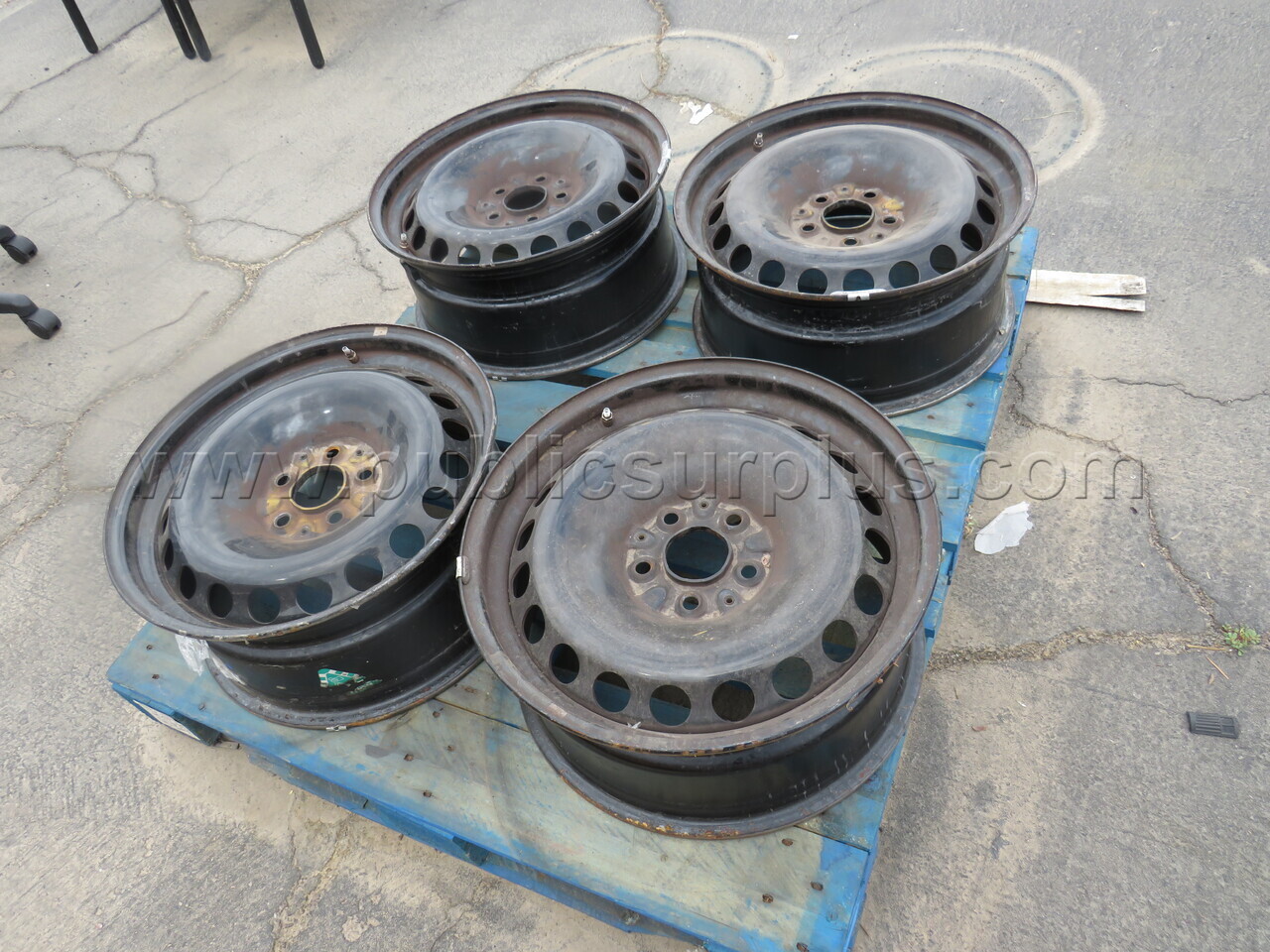 Lot of 4 Chevy Caprice Steel Wheels  **Black 18X8 5 Lug**