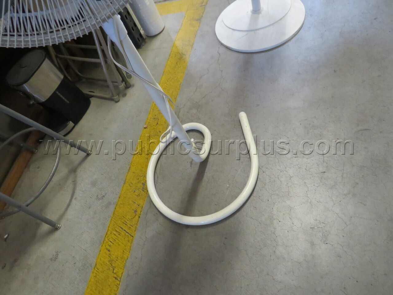 Standing Fan   Government Surplus Auction - Photo #4