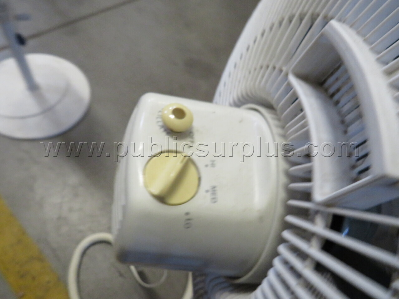 Standing Fan   Government Surplus Auction - Photo #5
