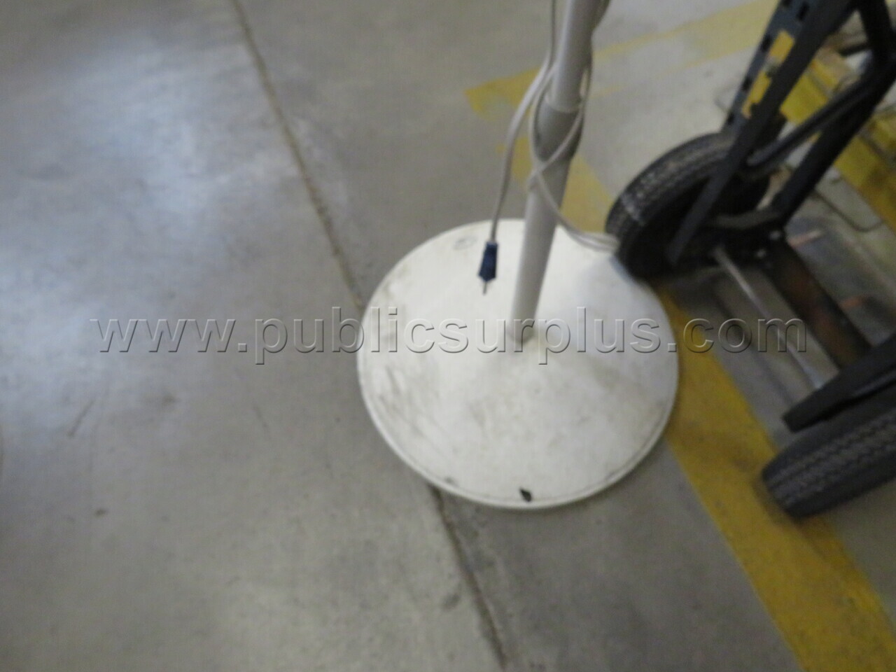 Standing Fan   Government Surplus Auction - Photo #4