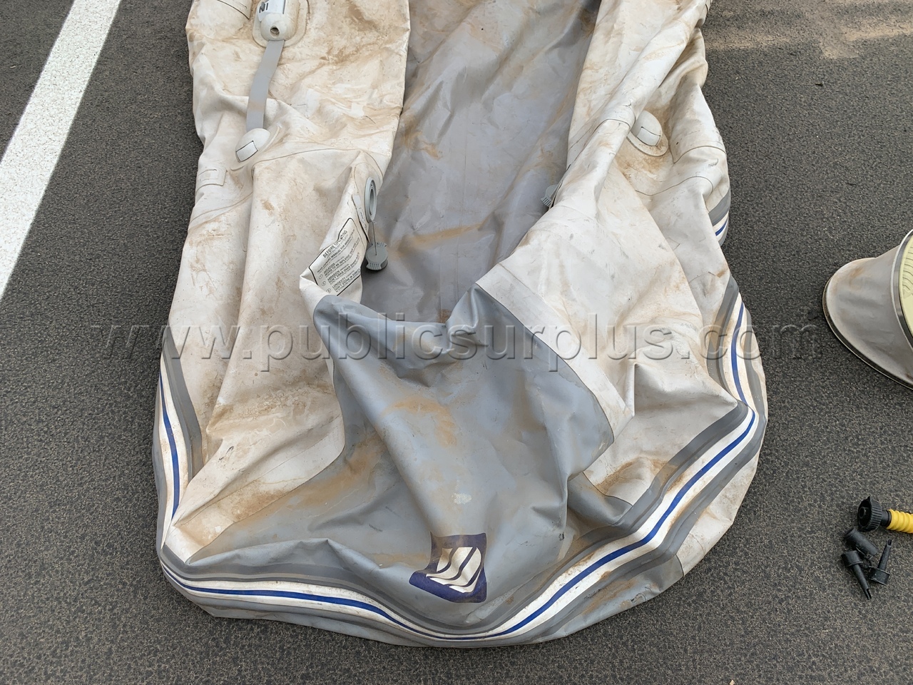 Inflatable Boat w/ Minn Kota Endura 36 Trolling Motor - GFD /KK   Government Surplus Auction - Photo #4