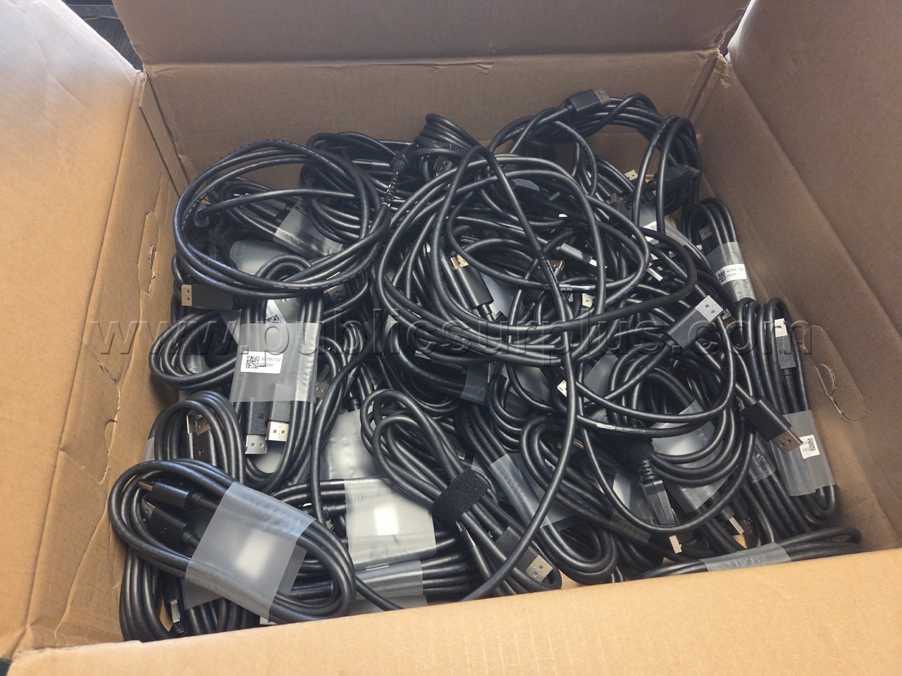 Box of (60) New 6 ft Computer Male/Male Standard PC Display Port Cables   Government Surplus Auction - Primary Photo