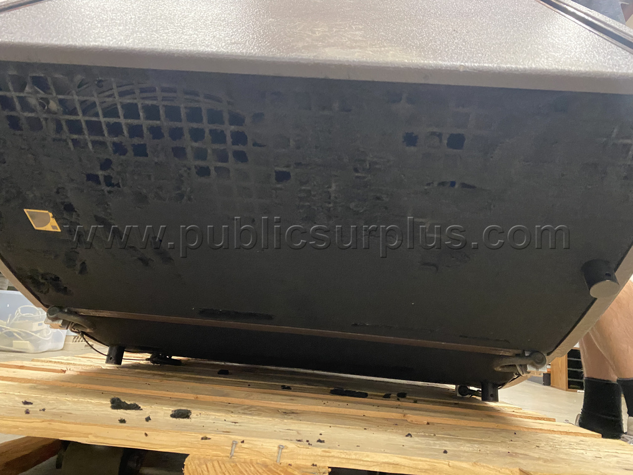 L-Acoustics Arcs 2-Way Speaker   Government Surplus Auction - Photo #3